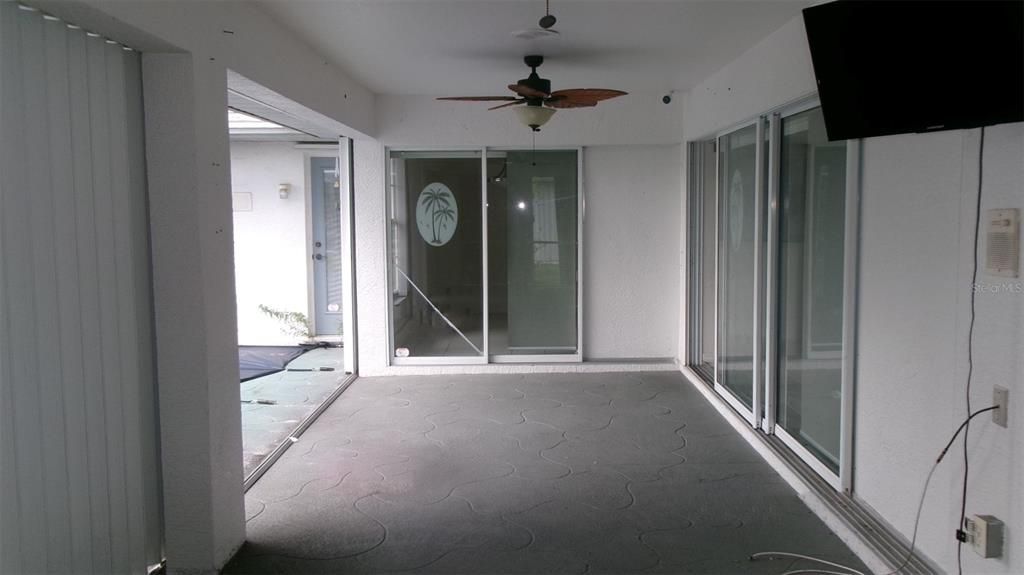En Venta: $270,000 (3 camas, 2 baños, 1736 Pies cuadrados)