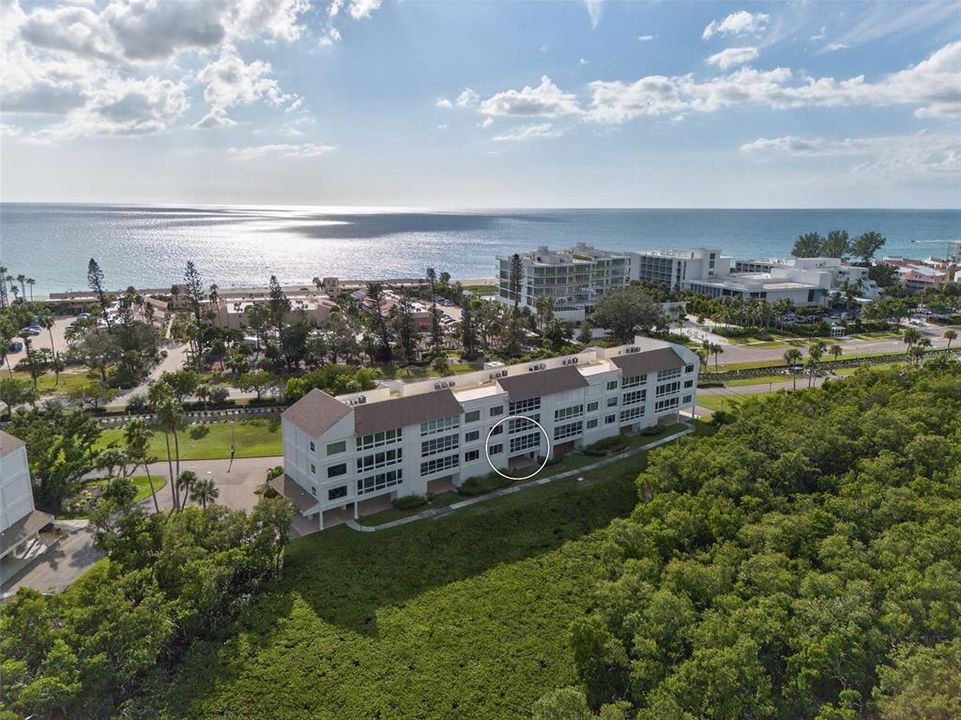 For Sale: $595,000 (2 beds, 2 baths, 1312 Square Feet)