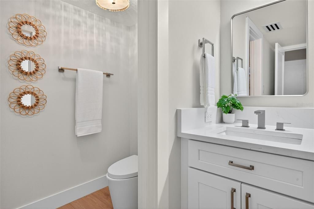 For Sale: $595,000 (2 beds, 2 baths, 1312 Square Feet)