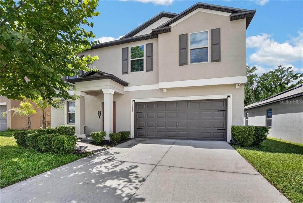 For Sale: $375,000 (4 beds, 2 baths, 2635 Square Feet)
