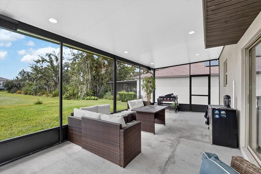 For Sale: $375,000 (4 beds, 2 baths, 2635 Square Feet)