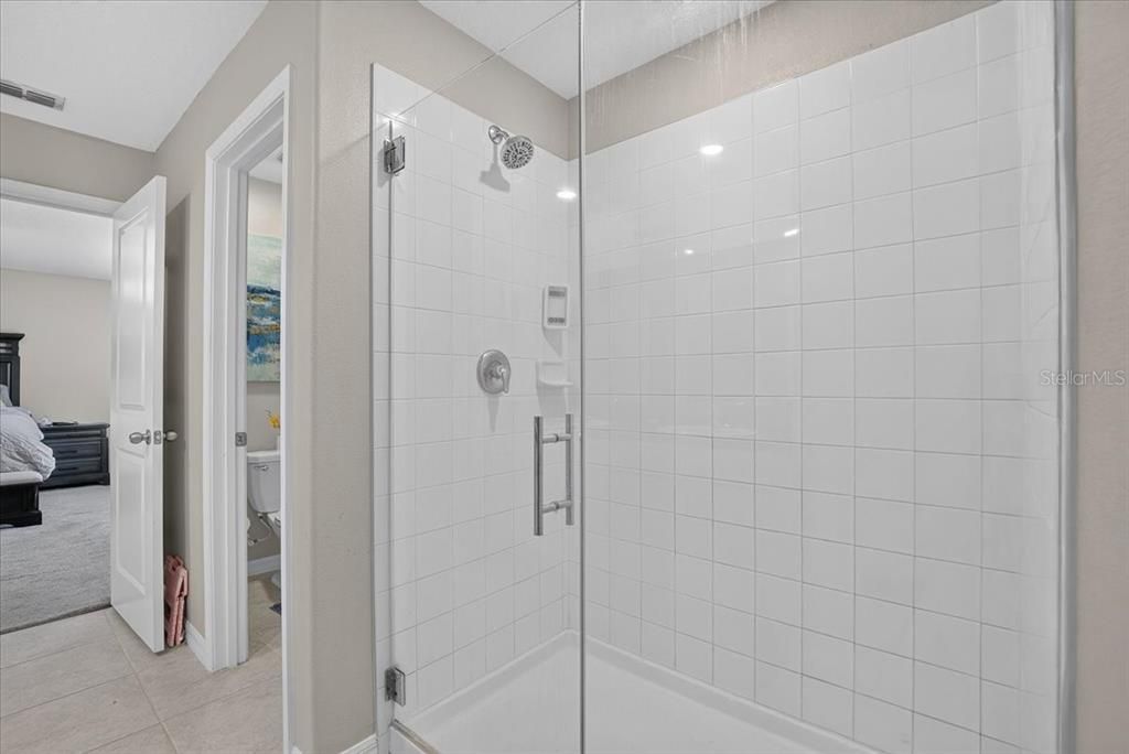 For Sale: $375,000 (4 beds, 2 baths, 2635 Square Feet)