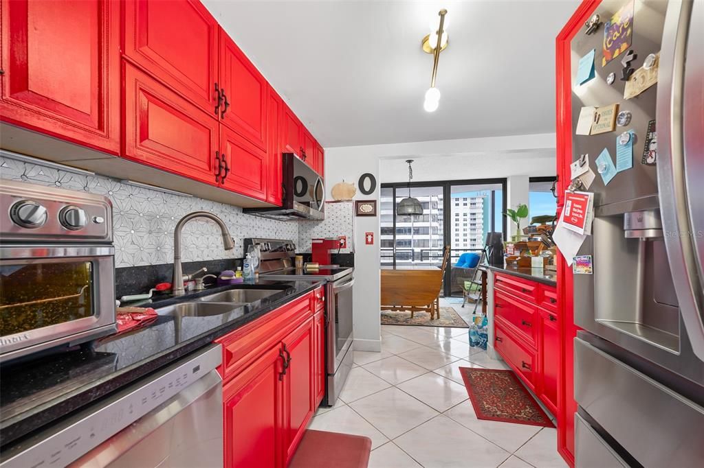 En Venta: $349,900 (2 camas, 2 baños, 1360 Pies cuadrados)