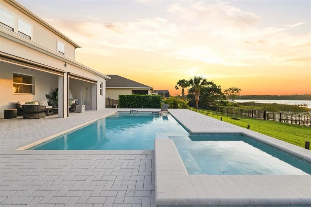 En Venta: $1,999,000 (4 camas, 4 baños, 3974 Pies cuadrados)