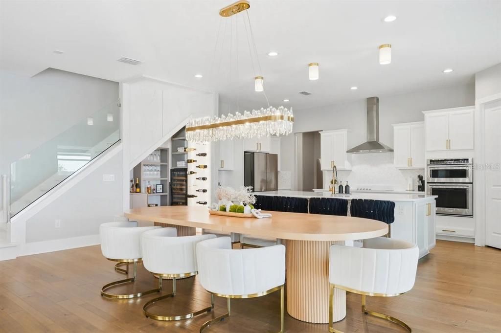 En Venta: $1,999,000 (4 camas, 4 baños, 3974 Pies cuadrados)