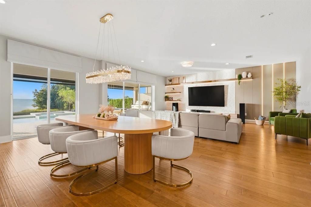 En Venta: $1,999,000 (4 camas, 4 baños, 3974 Pies cuadrados)