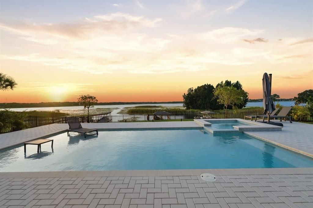 En Venta: $1,999,000 (4 camas, 4 baños, 3974 Pies cuadrados)
