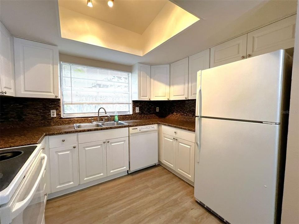 For Rent: $2,200 (3 beds, 2 baths, 1200 Square Feet)