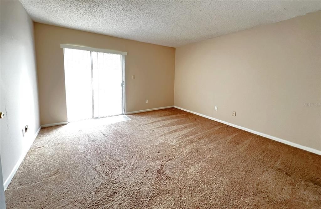 For Rent: $2,200 (3 beds, 2 baths, 1200 Square Feet)