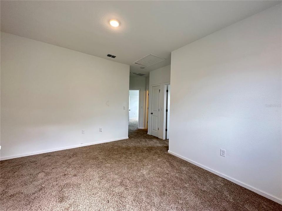 Active With Contract: $2,600 (4 beds, 3 baths, 2236 Square Feet)