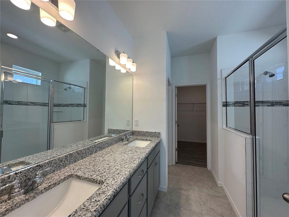 Active With Contract: $2,600 (4 beds, 3 baths, 2236 Square Feet)