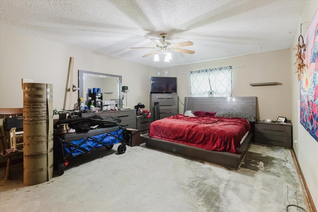 For Sale: $200,995 (2 beds, 2 baths, 1646 Square Feet)