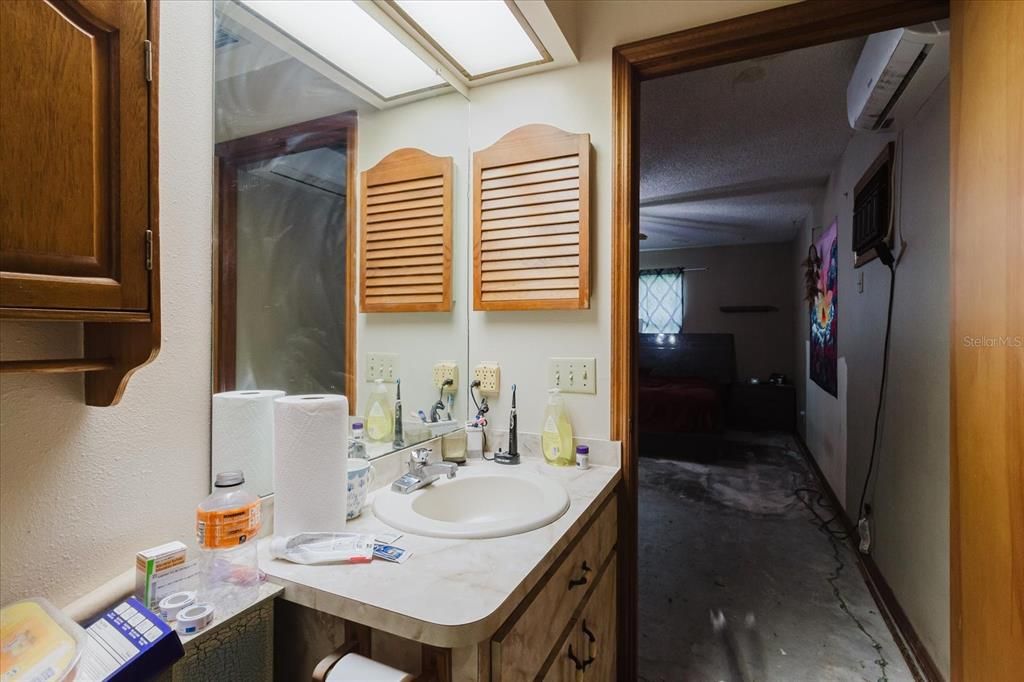 For Sale: $200,995 (2 beds, 2 baths, 1646 Square Feet)