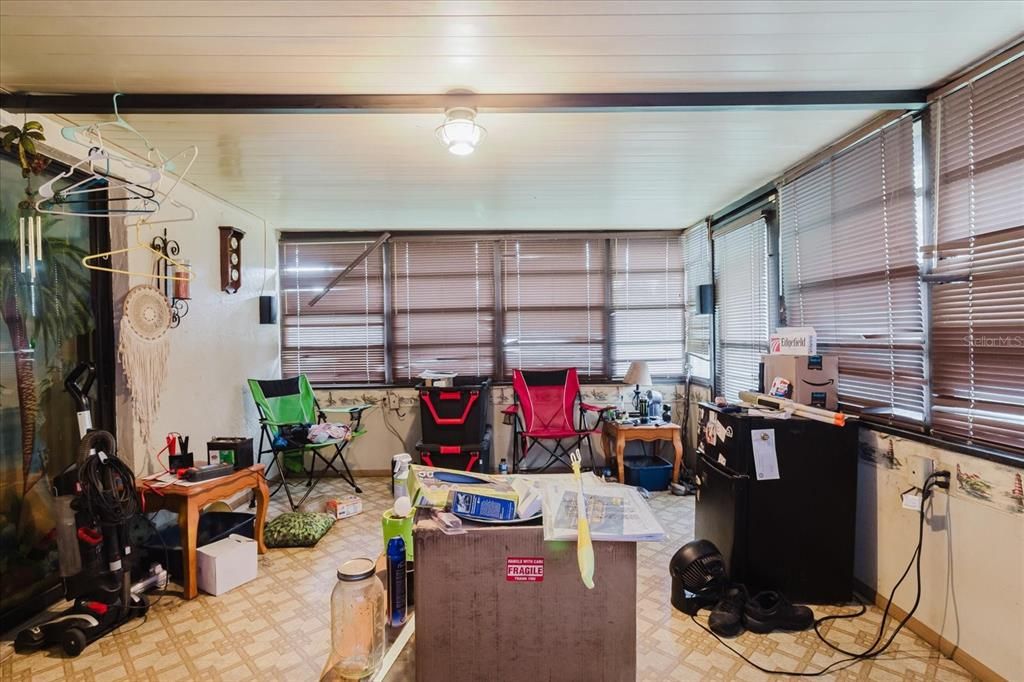 For Sale: $200,995 (2 beds, 2 baths, 1646 Square Feet)