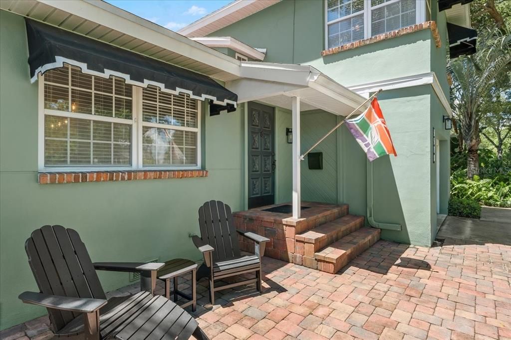 For Sale: $774,900 (3 beds, 2 baths, 1795 Square Feet)