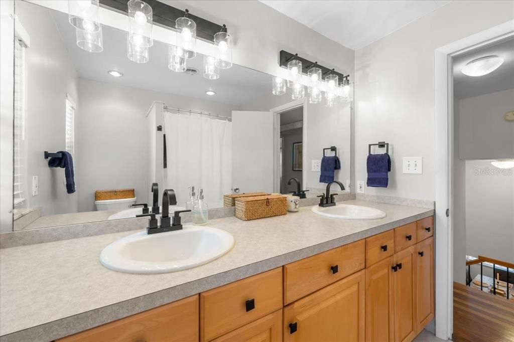 For Sale: $774,900 (3 beds, 2 baths, 1795 Square Feet)