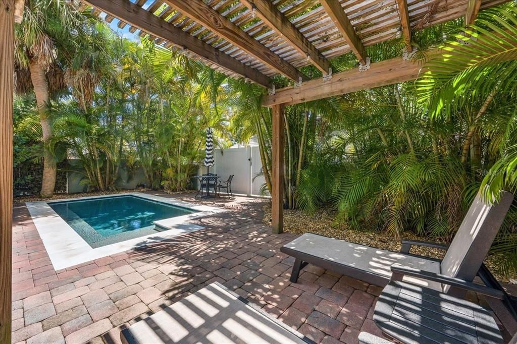 For Sale: $774,900 (3 beds, 2 baths, 1795 Square Feet)
