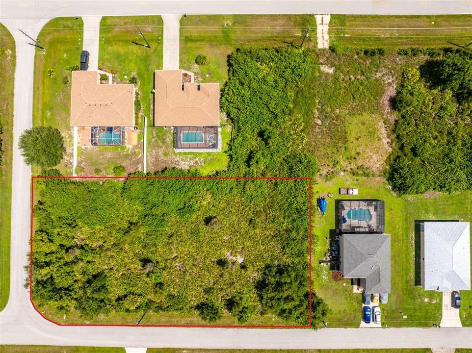 待售: $95,000 (0.74 acres)