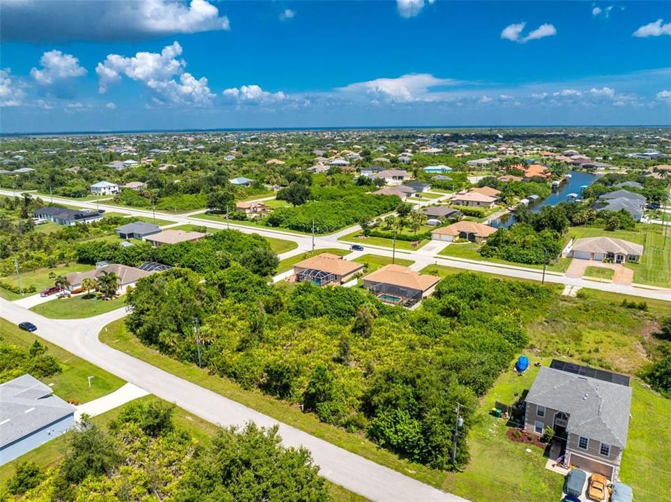 待售: $95,000 (0.74 acres)