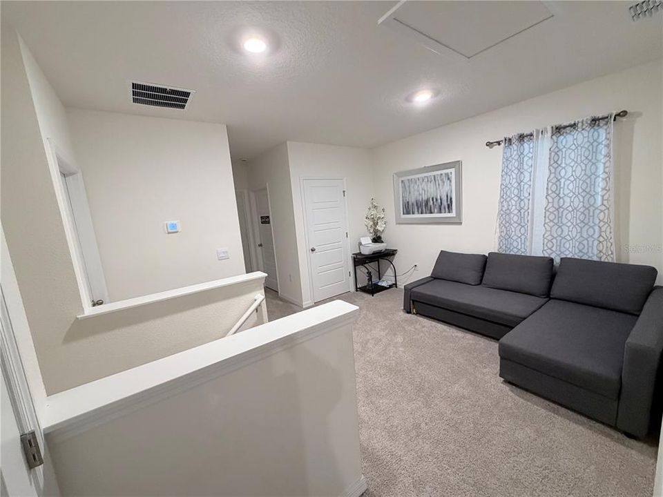 В аренду: $2,400 (4 спален, 2 ванн, 2260 Квадратных фут)