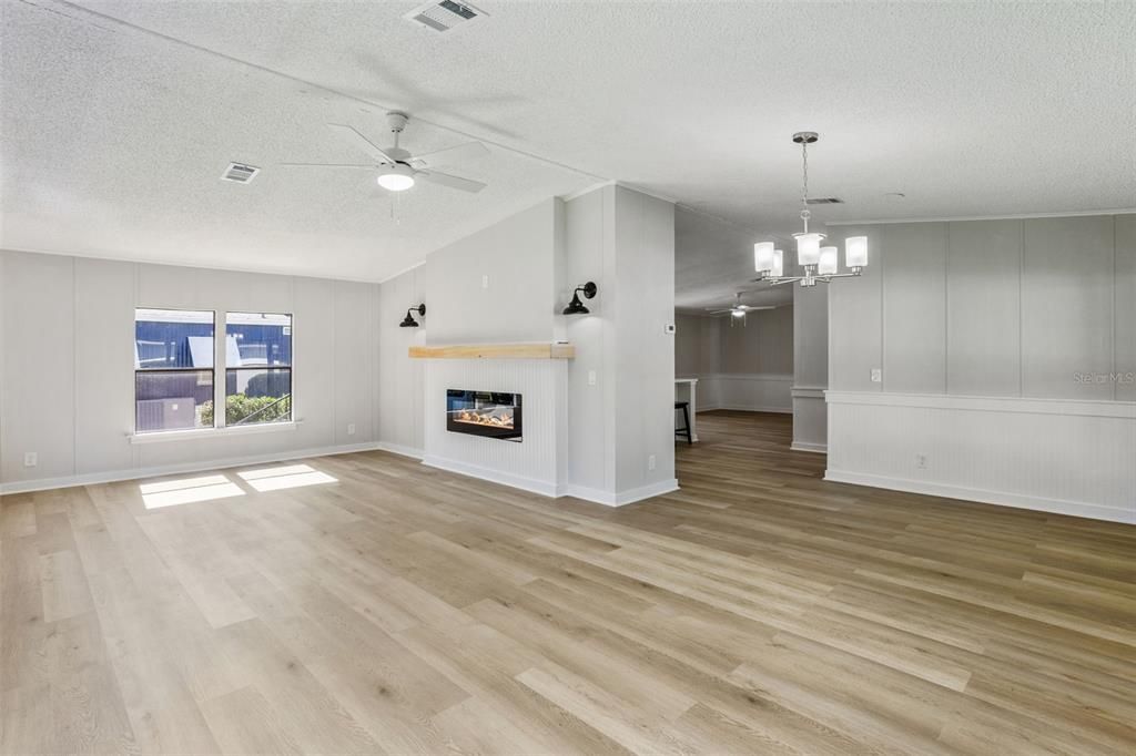 For Sale: $189,000 (2 beds, 2 baths, 1626 Square Feet)