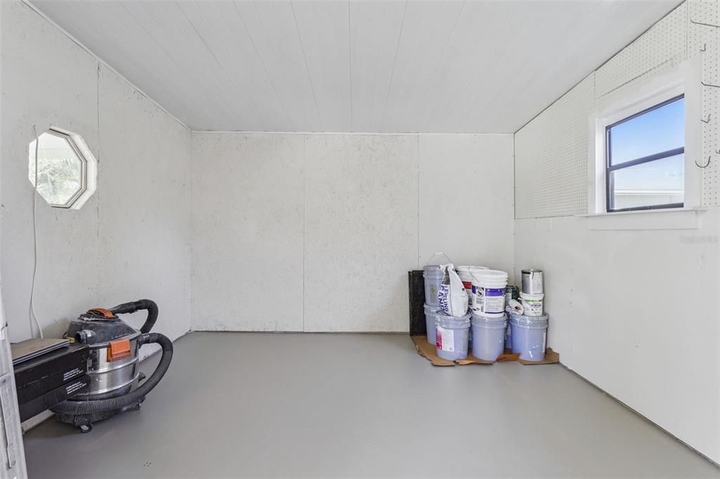 For Sale: $189,000 (2 beds, 2 baths, 1626 Square Feet)