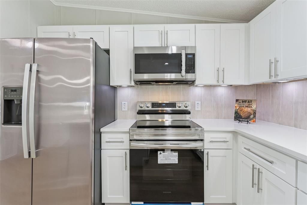 For Sale: $189,000 (2 beds, 2 baths, 1626 Square Feet)
