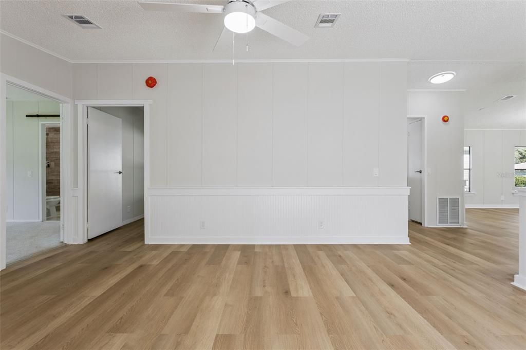 For Sale: $189,000 (2 beds, 2 baths, 1626 Square Feet)