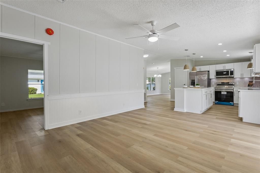 For Sale: $189,000 (2 beds, 2 baths, 1626 Square Feet)