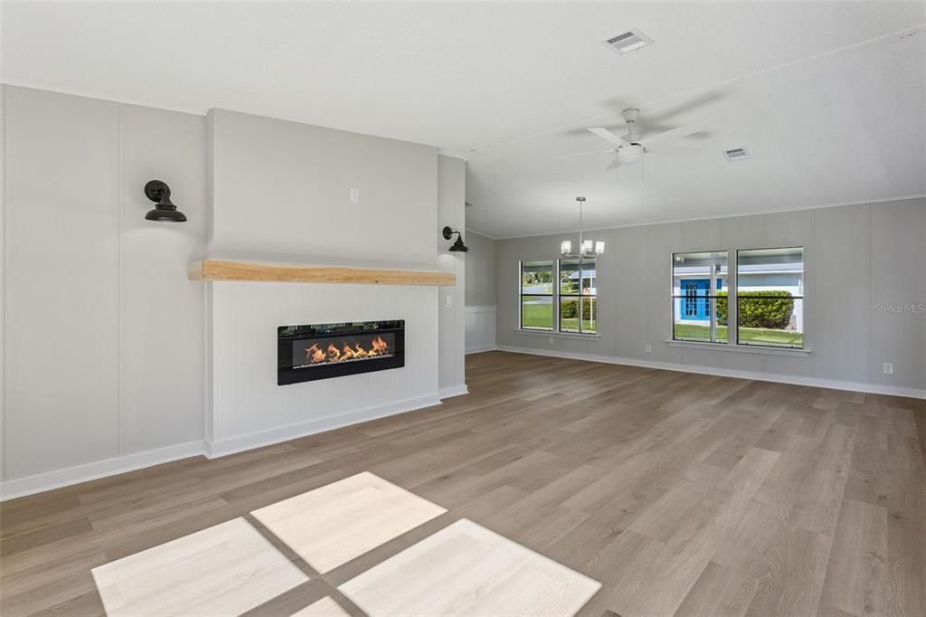For Sale: $189,000 (2 beds, 2 baths, 1626 Square Feet)