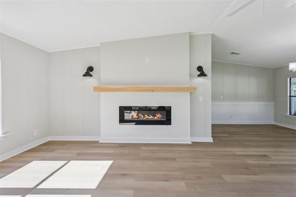 For Sale: $189,000 (2 beds, 2 baths, 1626 Square Feet)
