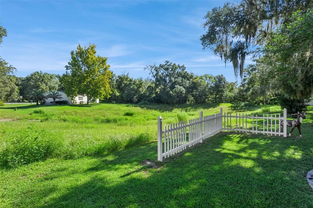 For Sale: $189,000 (2 beds, 2 baths, 1626 Square Feet)