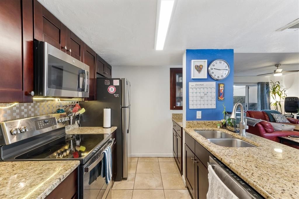 En Venta: $169,900 (3 camas, 2 baños, 1408 Pies cuadrados)