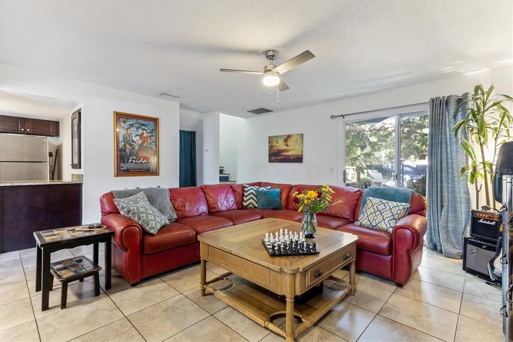 En Venta: $169,900 (3 camas, 2 baños, 1408 Pies cuadrados)