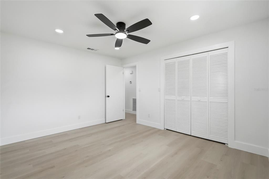 For Sale: $419,900 (3 beds, 2 baths, 1878 Square Feet)