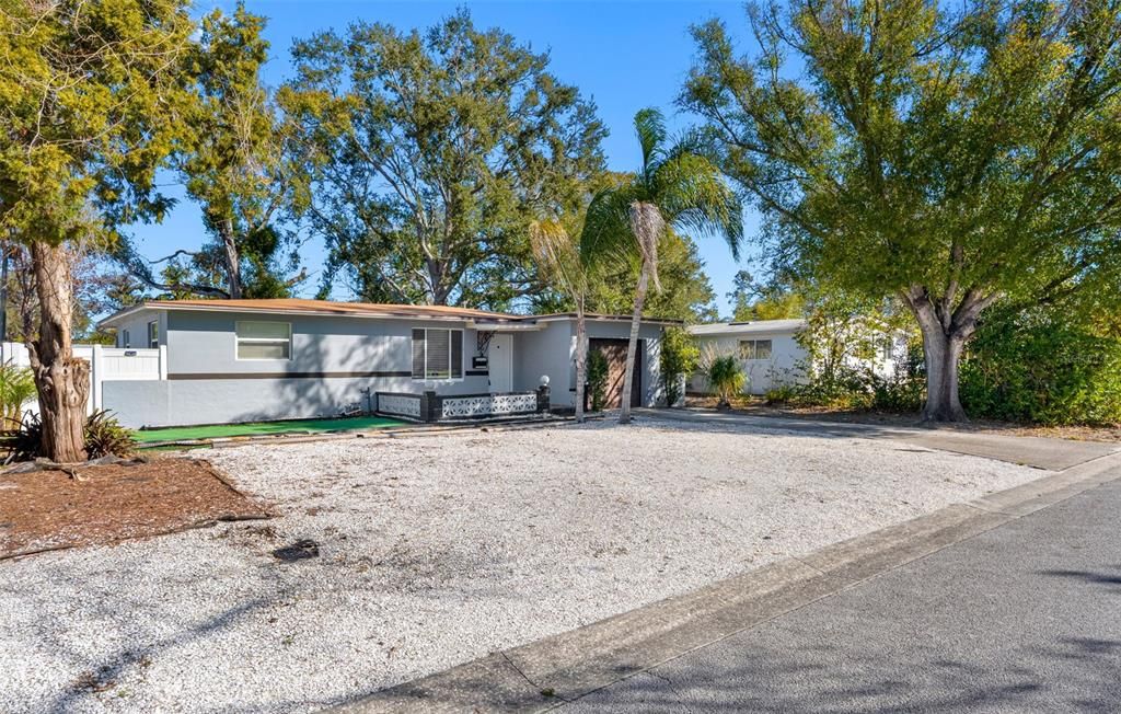 For Sale: $375,000 (2 beds, 2 baths, 1332 Square Feet)
