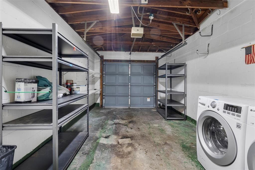 For Sale: $375,000 (2 beds, 2 baths, 1332 Square Feet)