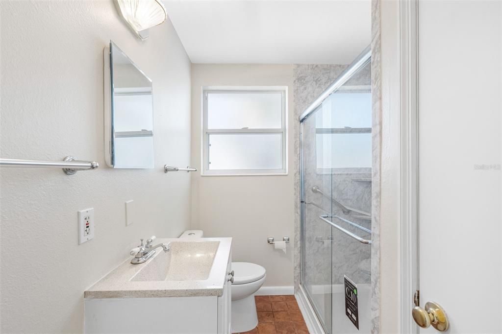 For Sale: $375,000 (2 beds, 2 baths, 1332 Square Feet)