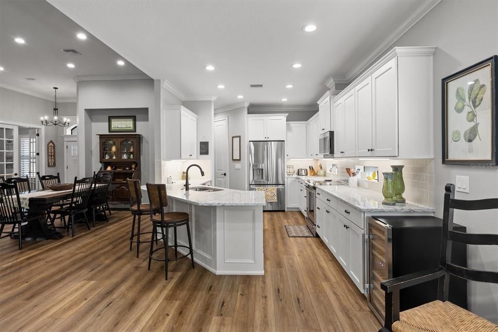 For Sale: $495,000 (2 beds, 2 baths, 1966 Square Feet)