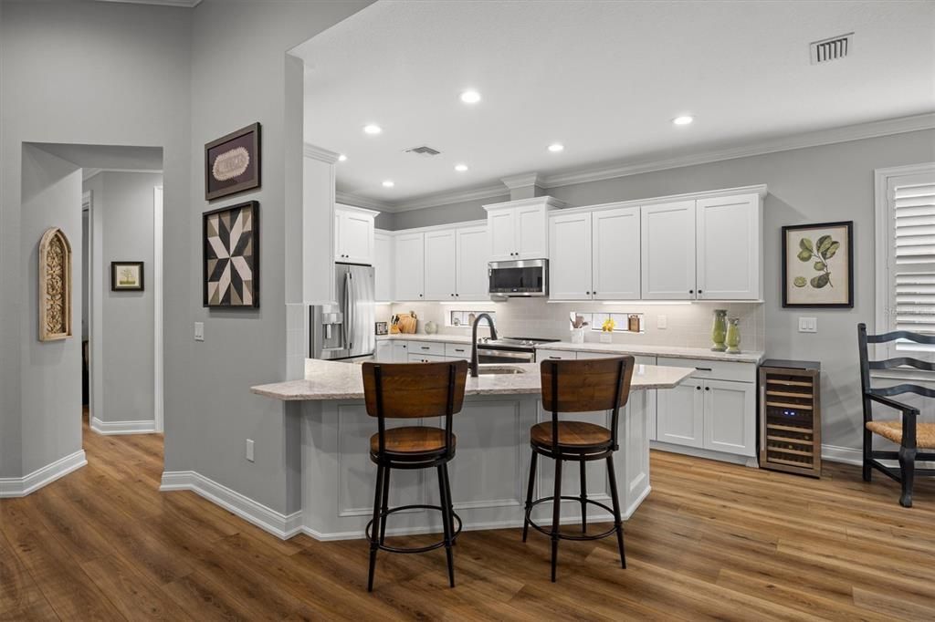 For Sale: $495,000 (2 beds, 2 baths, 1966 Square Feet)