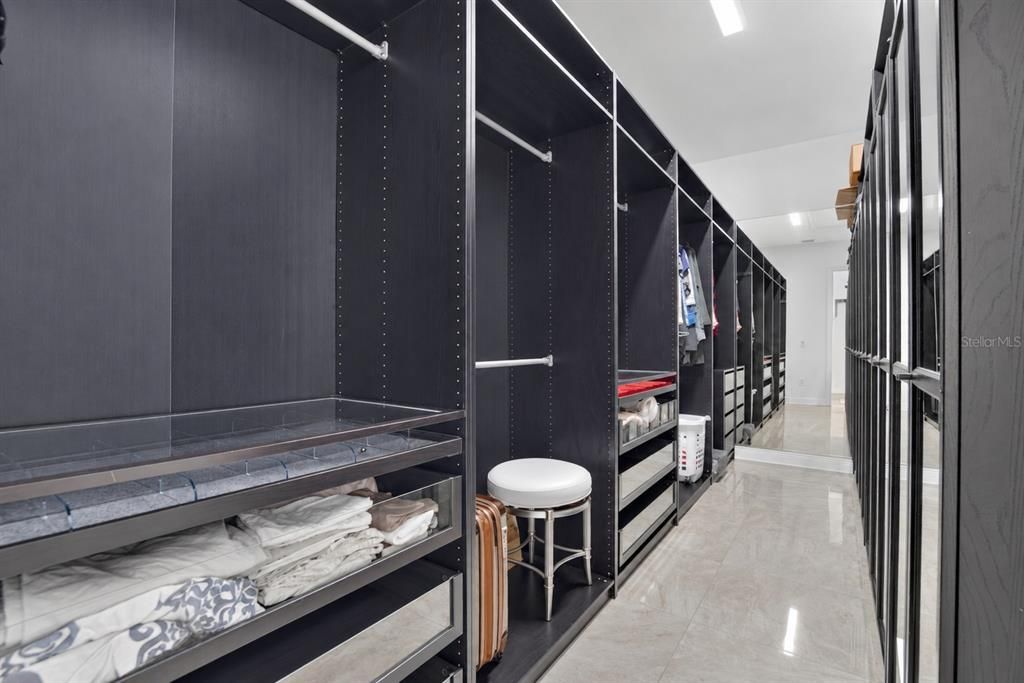 For Sale: $1,150,000 (4 beds, 3 baths, 3173 Square Feet)