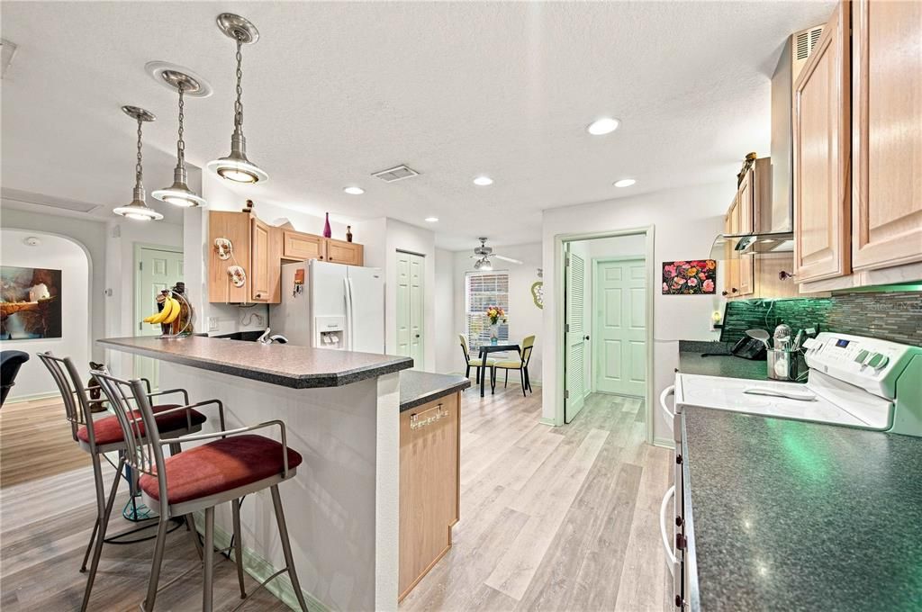 For Sale: $249,000 (3 beds, 2 baths, 1576 Square Feet)