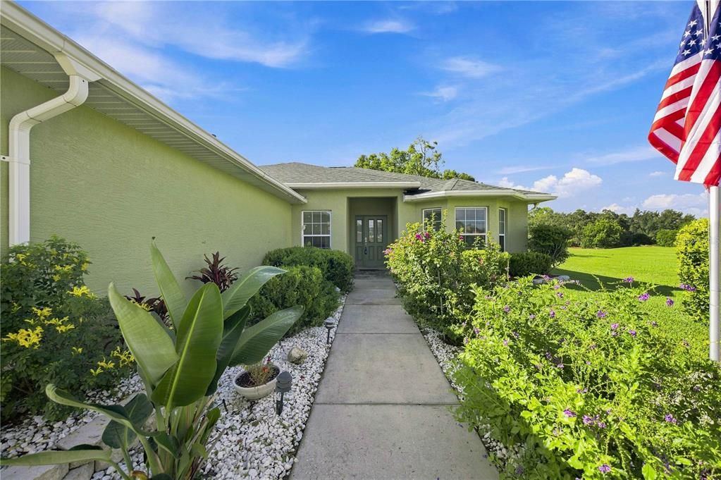 For Sale: $249,000 (3 beds, 2 baths, 1576 Square Feet)