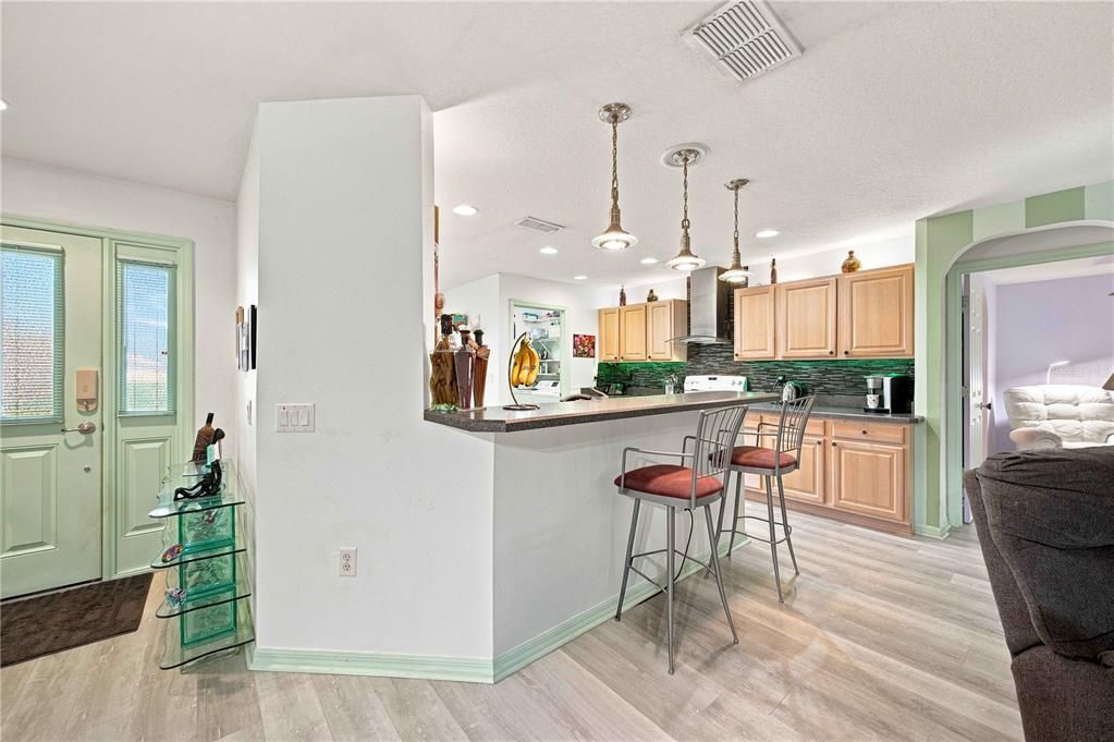 For Sale: $249,000 (3 beds, 2 baths, 1576 Square Feet)