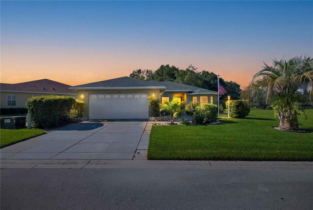 For Sale: $249,000 (3 beds, 2 baths, 1576 Square Feet)