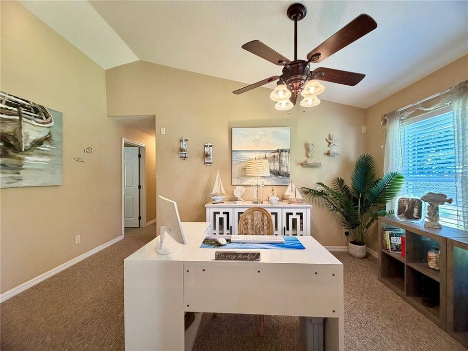 For Sale: $379,900 (3 beds, 2 baths, 1712 Square Feet)