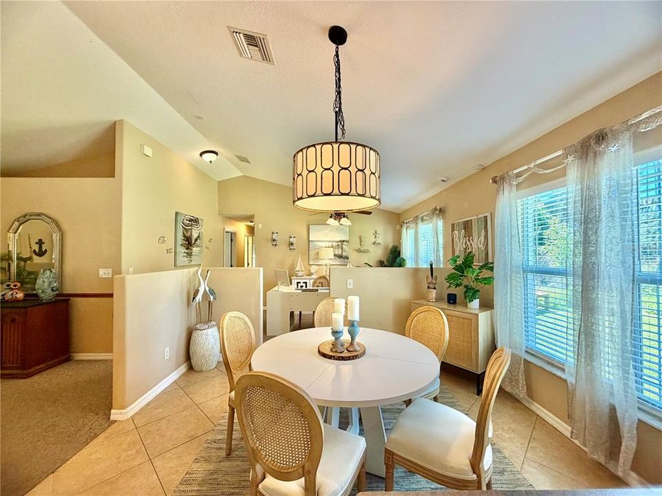 For Sale: $379,900 (3 beds, 2 baths, 1712 Square Feet)