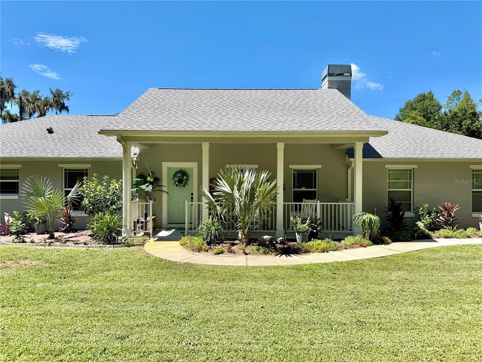 For Sale: $379,900 (3 beds, 2 baths, 1712 Square Feet)
