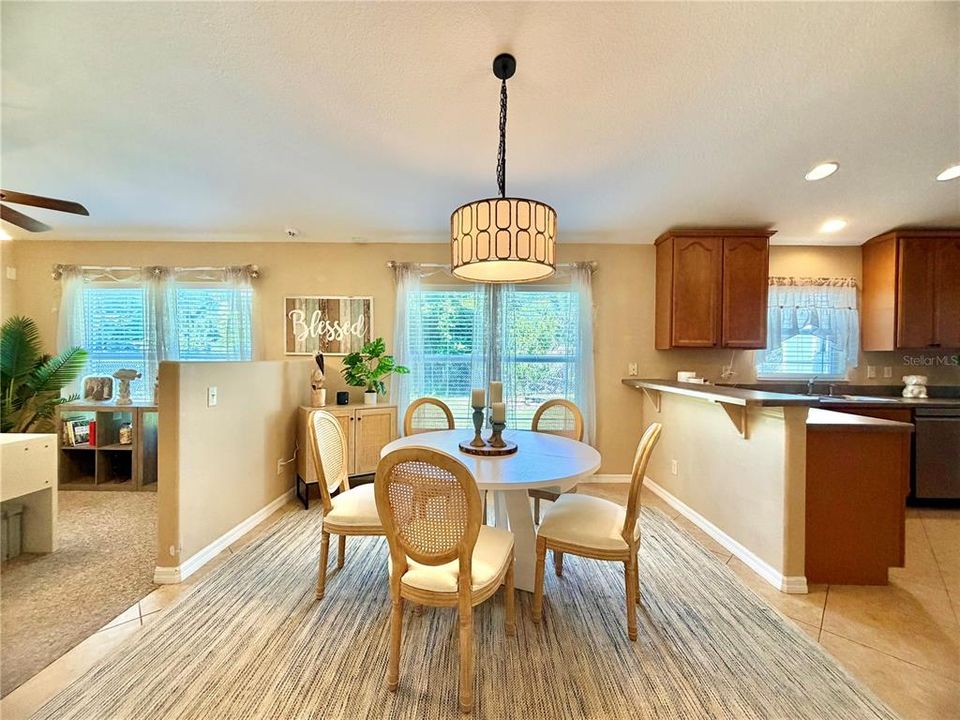 For Sale: $379,900 (3 beds, 2 baths, 1712 Square Feet)