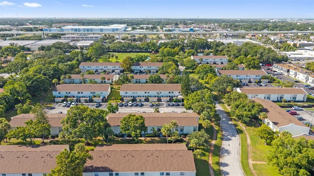 For Sale: $284,900 (2 beds, 1 baths, 1044 Square Feet)